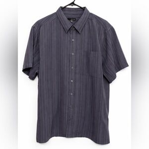 Men’s XL Grey Striped Short Sleeve Button Up Casual Shirt